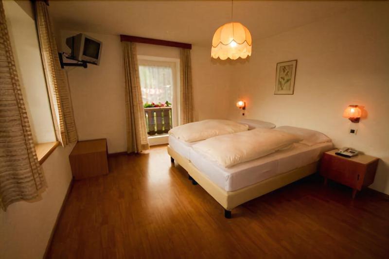 Hotel Genziana Арабба Экстерьер фото